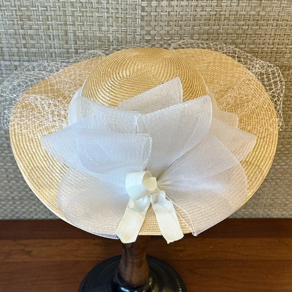 VTG 1980s-90s Wide Brim Straw Veiled Hat w/ Back Bow USA VTG 1980s-90s Wide Brim Straw Veiled Hat w/ Back Bow USA main image 2